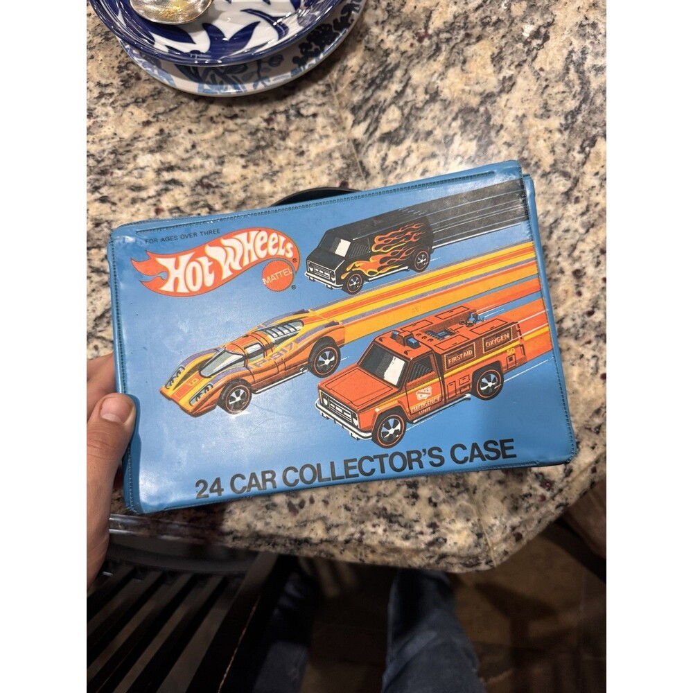 Vintage 1970s-1980s Hot Wheels & Matchbox Collection w/ Case Redlines Rolamatic
